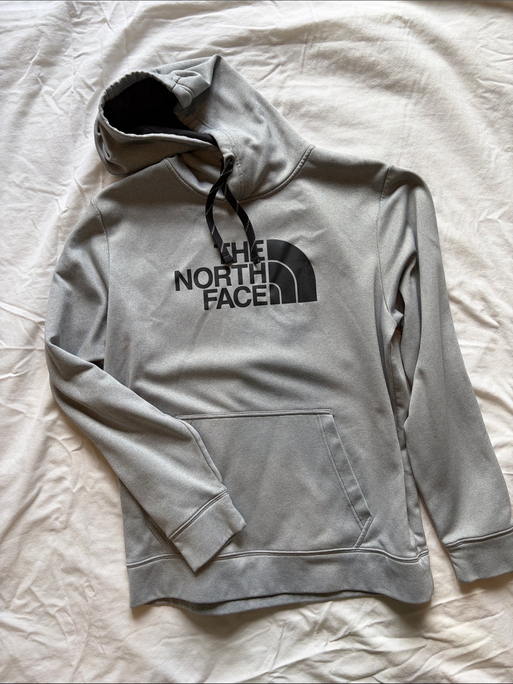 The North Face Men's Light Gray Logo Pullover Hoodie